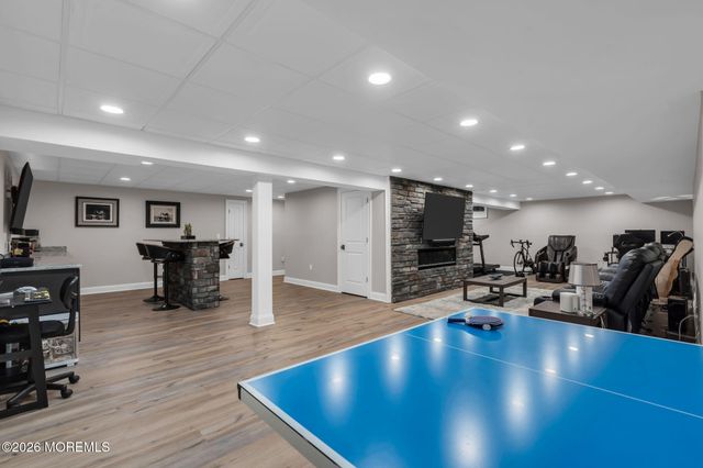 12 Whispering Grove Boulevard, Jackson, NJ 08527
