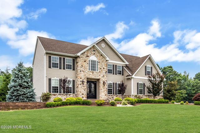 12 Whispering Grove Boulevard, Jackson, NJ 08527