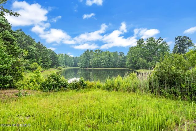 12 Whispering Grove Boulevard, Jackson, NJ 08527