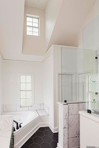 1959 Fairview Dr, Port Allen, LA 70767