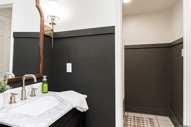 1959 Fairview Dr, Port Allen, LA 70767