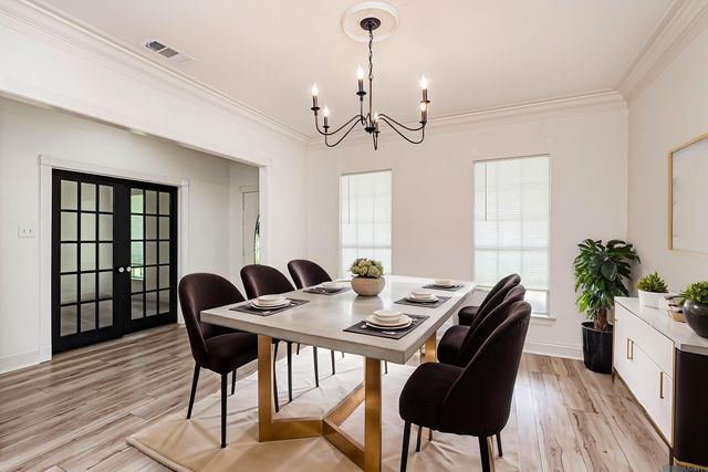 1959 Fairview Dr, Port Allen, LA 70767