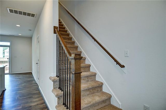 137 S Budding AVE, Virginia Beach, VA 23452