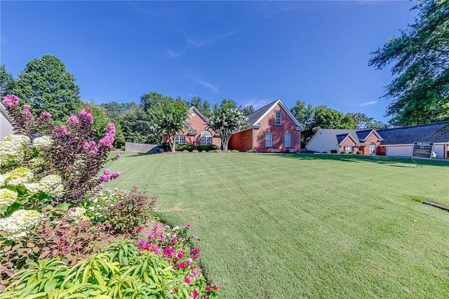2760 Jay Oak Drive, Dacula, GA 30019