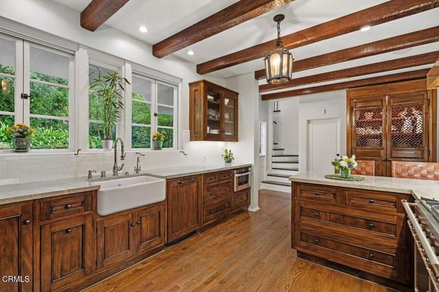 4166 Woodleigh Lane, La Canada Flintridge, CA 91011