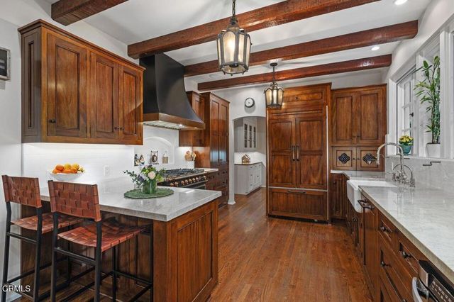 4166 Woodleigh Lane, La Canada Flintridge, CA 91011