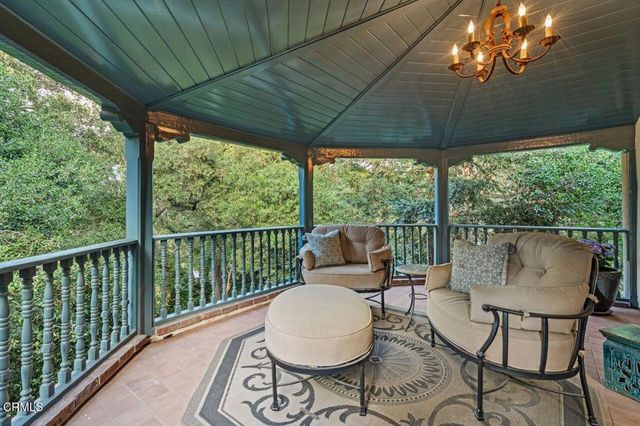 4166 Woodleigh Lane, La Canada Flintridge, CA 91011