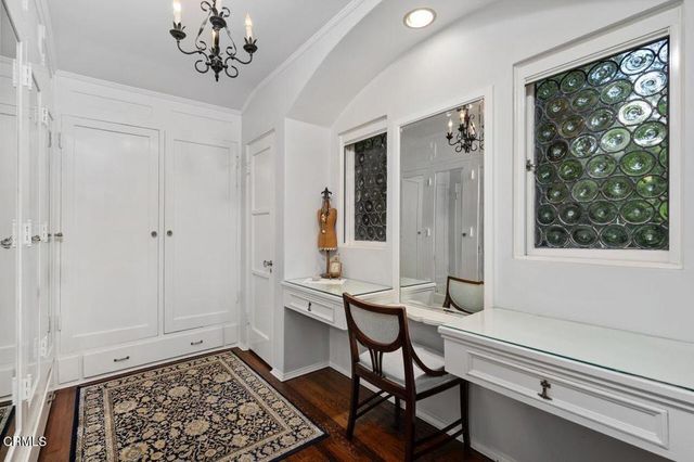 4166 Woodleigh Lane, La Canada Flintridge, CA 91011