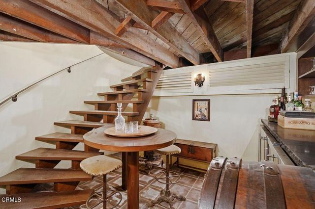 4166 Woodleigh Lane, La Canada Flintridge, CA 91011