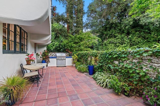 4166 Woodleigh Lane, La Canada Flintridge, CA 91011