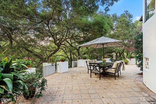 4166 Woodleigh Lane, La Canada Flintridge, CA 91011