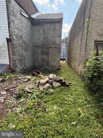 217 E ASHMEAD ST, Philadelphia, PA 19144