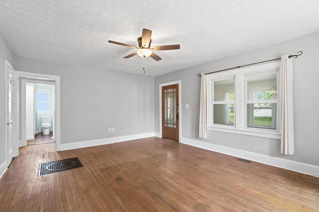 3009 High Street, Brice, OH 43109