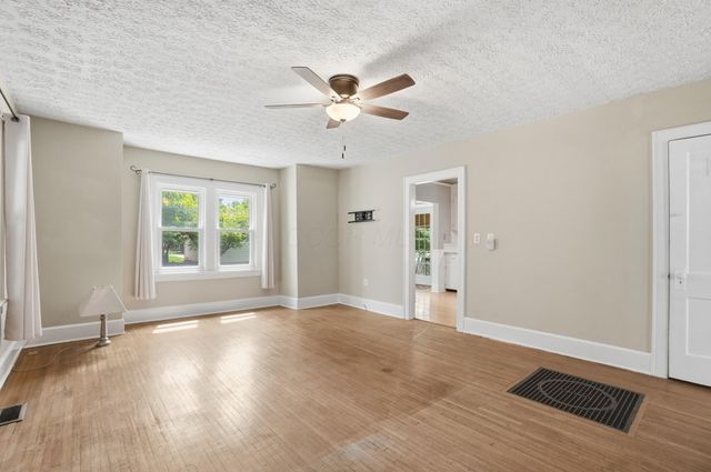 3009 High Street, Brice, OH 43109