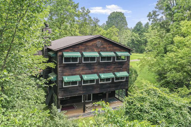 2098 Maya Lane, Sugar Grove, OH 43155