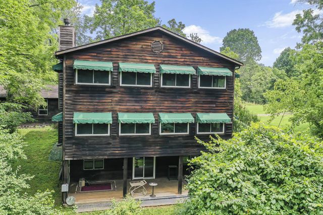 2098 Maya Lane, Sugar Grove, OH 43155