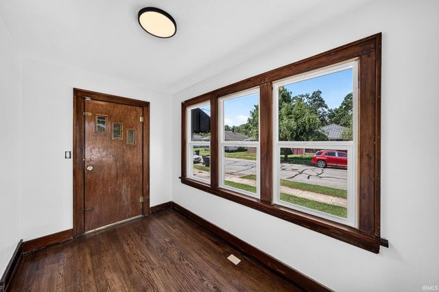 614 S 28Th Street, South Bend, IN 46615