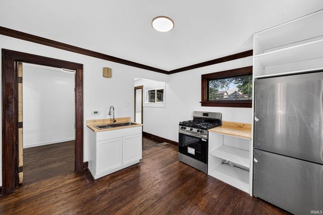 614 S 28Th Street, South Bend, IN 46615