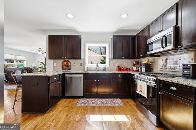 658 Sunstede Drive, Decatur, GA 30033