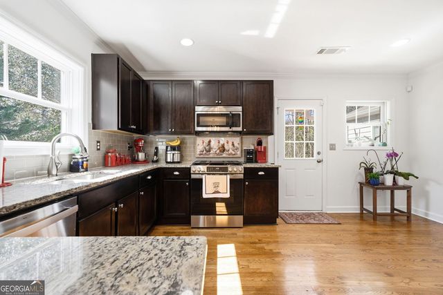 658 Sunstede Drive, Decatur, GA 30033