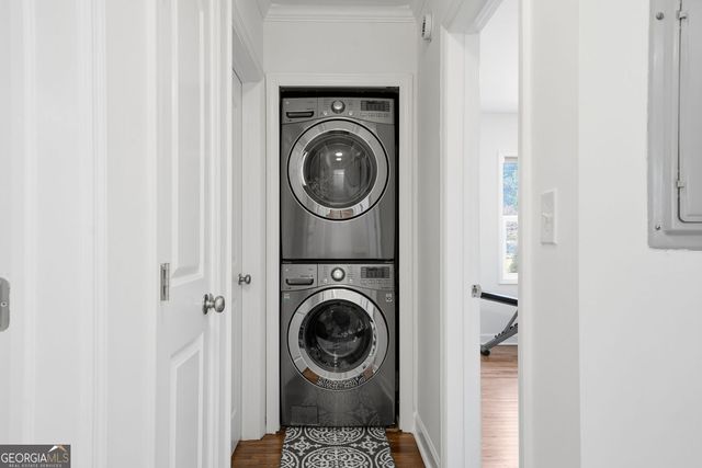 658 Sunstede Drive, Decatur, GA 30033