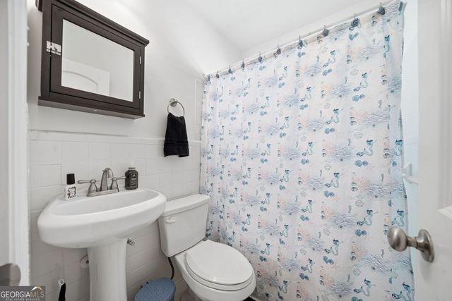 658 Sunstede Drive, Decatur, GA 30033