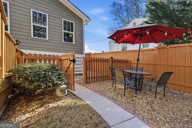 658 Sunstede Drive, Decatur, GA 30033