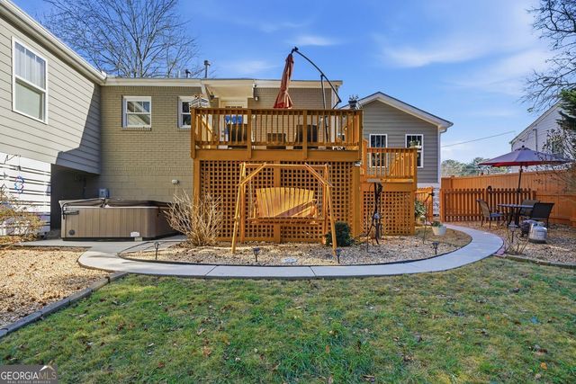 658 Sunstede Drive, Decatur, GA 30033