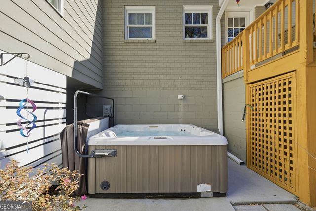 658 Sunstede Drive, Decatur, GA 30033