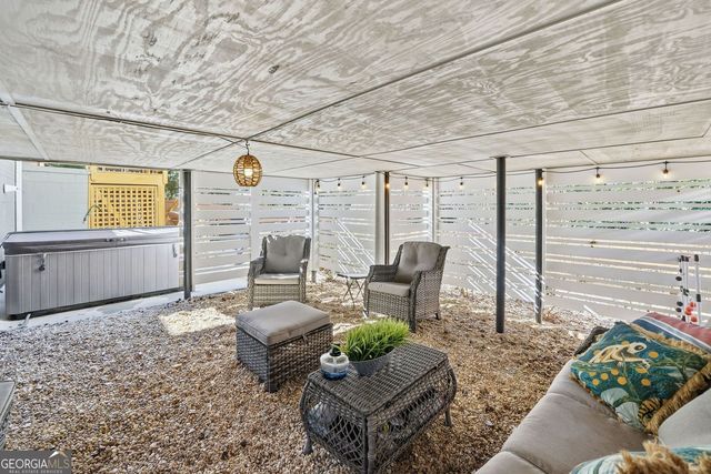 658 Sunstede Drive, Decatur, GA 30033