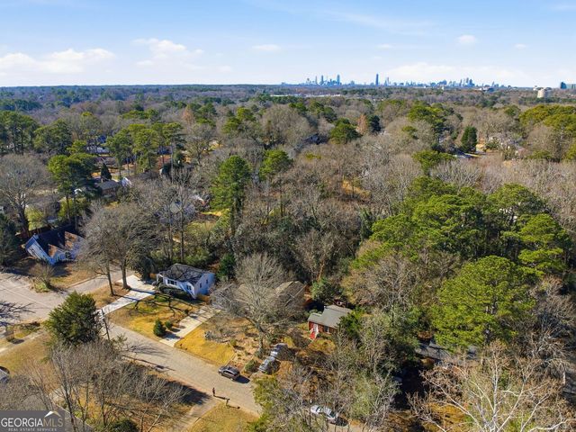 658 Sunstede Drive, Decatur, GA 30033