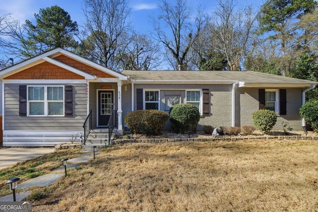658 Sunstede Drive, Decatur, GA 30033