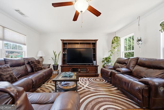 658 Sunstede Drive, Decatur, GA 30033