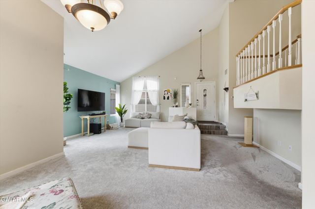 42718 Minstrel Drive, Lancaster, CA 93536