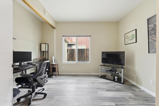 42718 Minstrel Drive, Lancaster, CA 93536