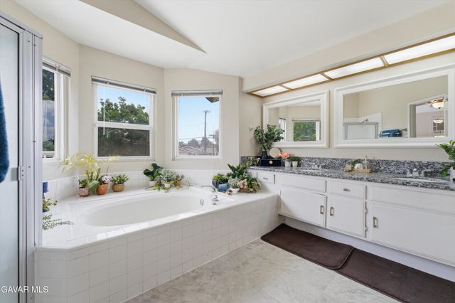 42718 Minstrel Drive, Lancaster, CA 93536