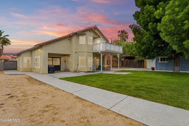 42718 Minstrel Drive, Lancaster, CA 93536