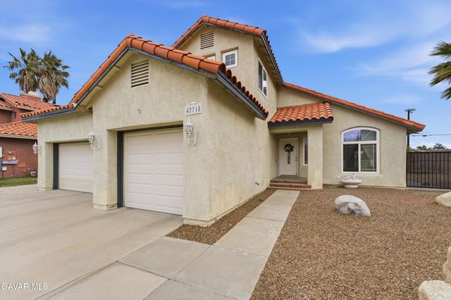 42718 Minstrel Drive, Lancaster, CA 93536