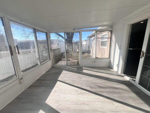 2605 W Oxberry St, Wichita, KS 67217