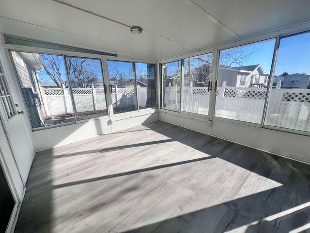 2605 W Oxberry St, Wichita, KS 67217