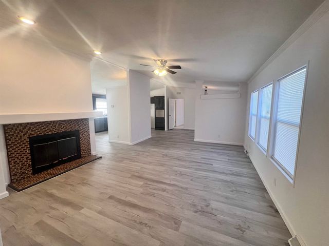 2605 W Oxberry St, Wichita, KS 67217