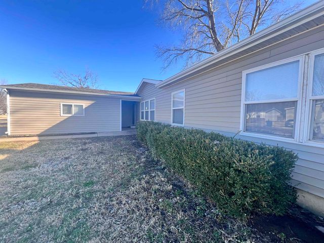 2605 W Oxberry St, Wichita, KS 67217