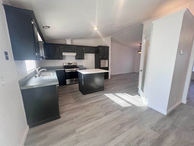 2605 W Oxberry St, Wichita, KS 67217