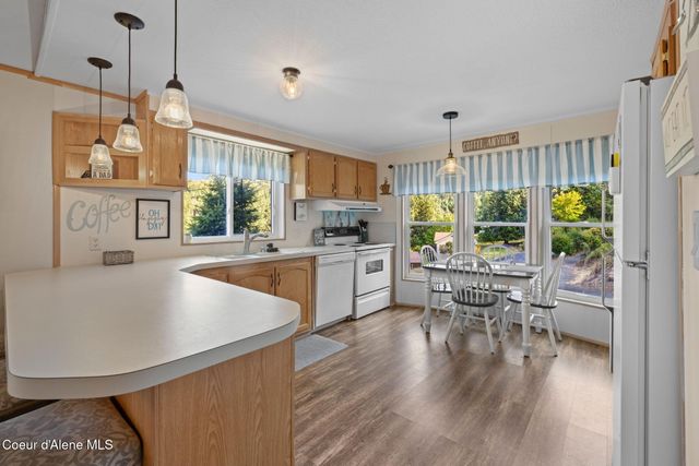 20943 S Cave Bay Rd, Worley, ID 83876