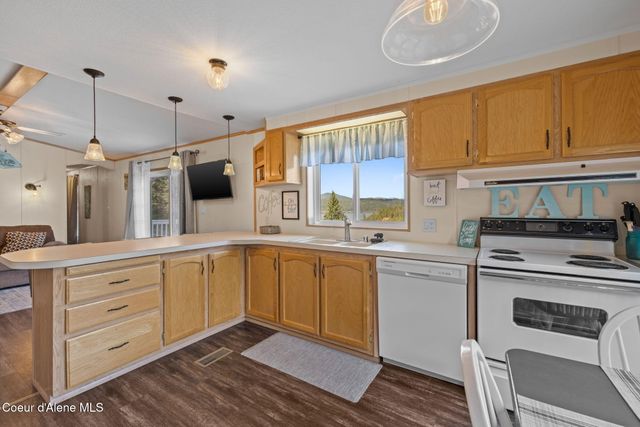 20943 S Cave Bay Rd, Worley, ID 83876