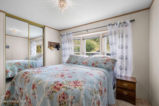 20943 S Cave Bay Rd, Worley, ID 83876