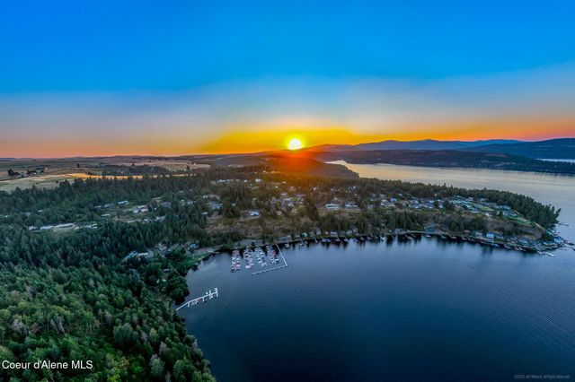 20943 S Cave Bay Rd, Worley, ID 83876