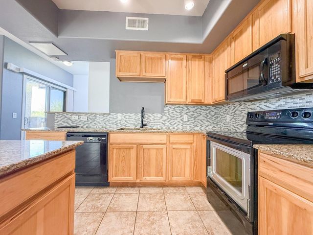 16825 N 14th Street Unit 90, Phoenix, AZ 85022