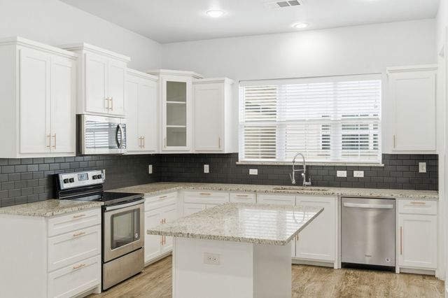 203 S Village Way, Lewisville, TX 75057