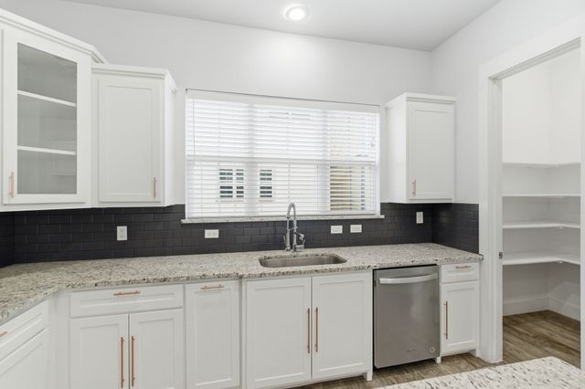 203 S Village Way, Lewisville, TX 75057